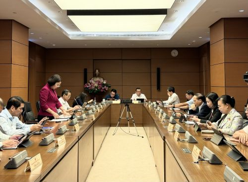 Bài báo xác nhận lao động tự do 